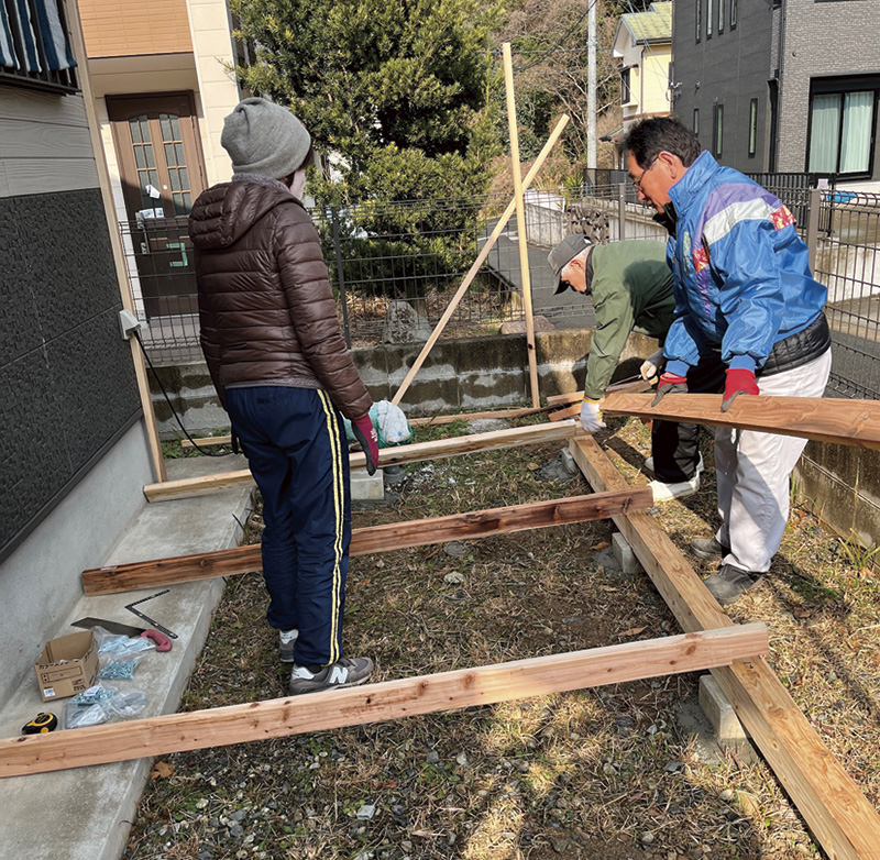 軒(げ)をつくる